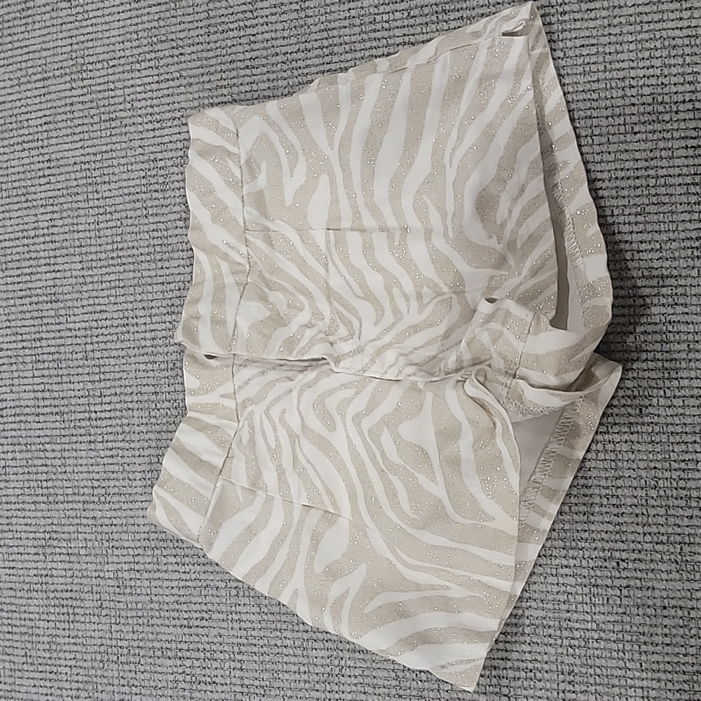 Gap size 3 shorts